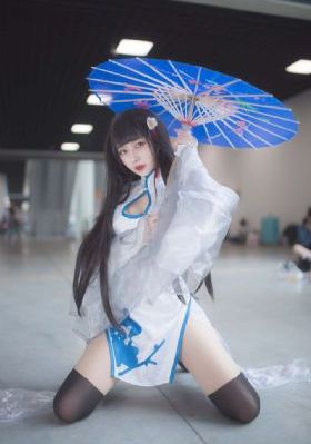 月满抱西环